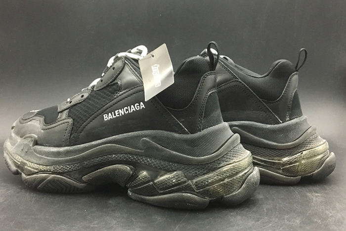 Ba*len*cia*ga triple s trainer 